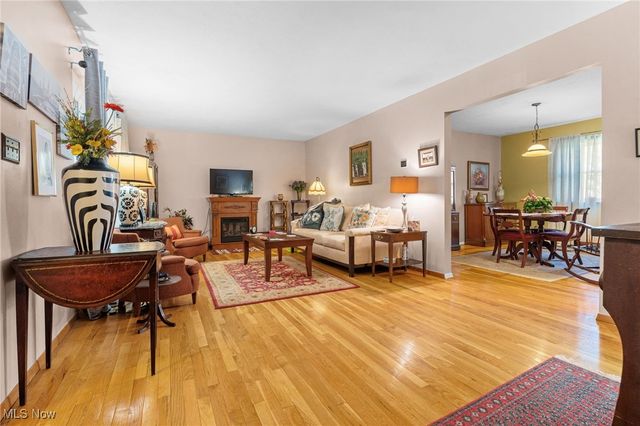 561 E School Street, Kent, OH 44240