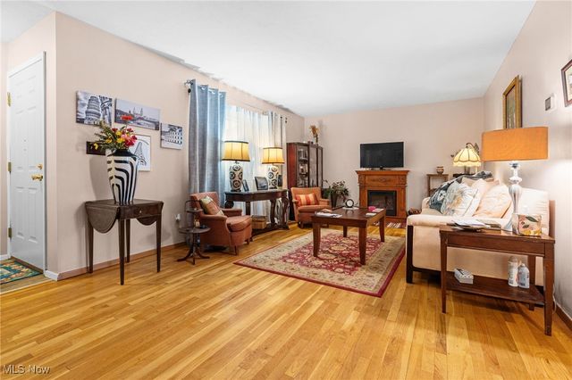 561 E School Street, Kent, OH 44240