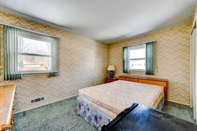 4 Herbert Pl, West Caldwell Twp., NJ 07006