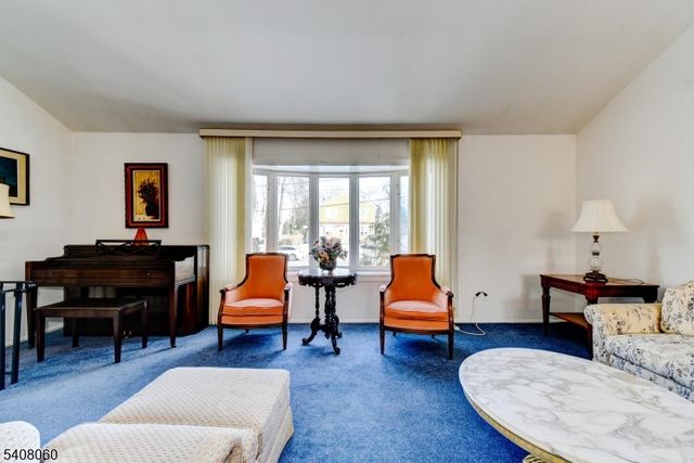 4 Herbert Pl, West Caldwell Twp., NJ 07006