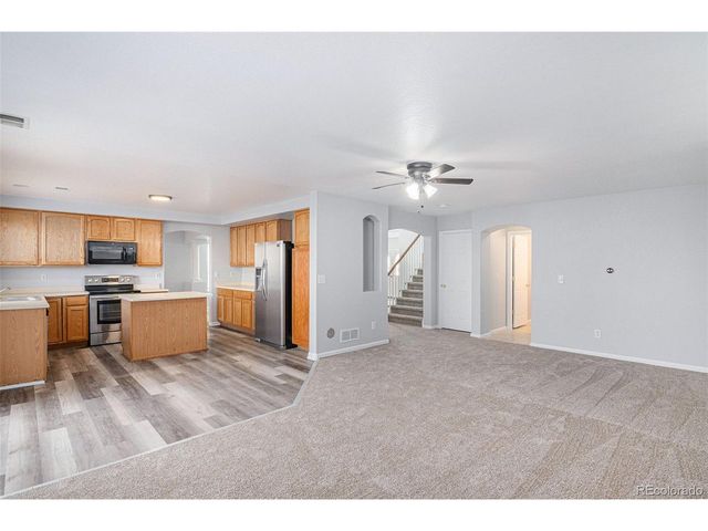 20715 E 39th Ave, Denver, CO 80249