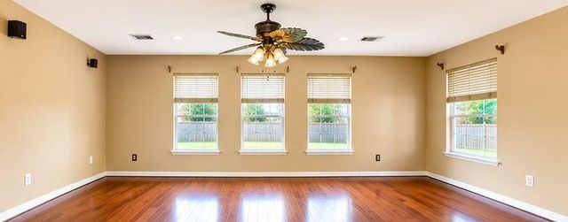 20906 S Hide Court, Houston, TX 77073