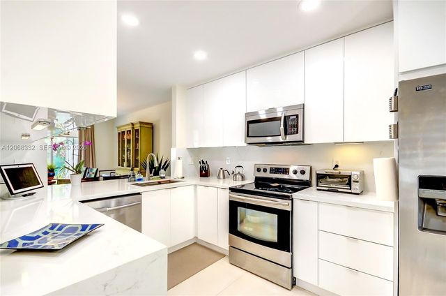 10237 NW 52nd Lane 10237, Doral, FL 33178