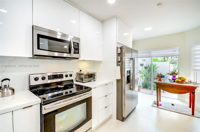 10237 NW 52nd Lane 10237, Doral, FL 33178
