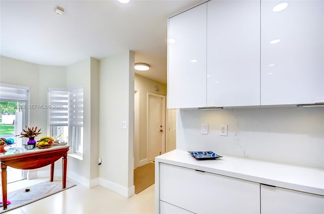10237 NW 52nd Lane 10237, Doral, FL 33178