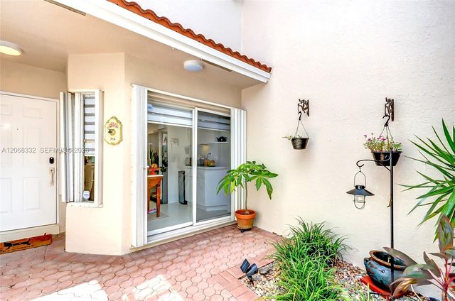 10237 NW 52nd Lane 10237, Doral, FL 33178