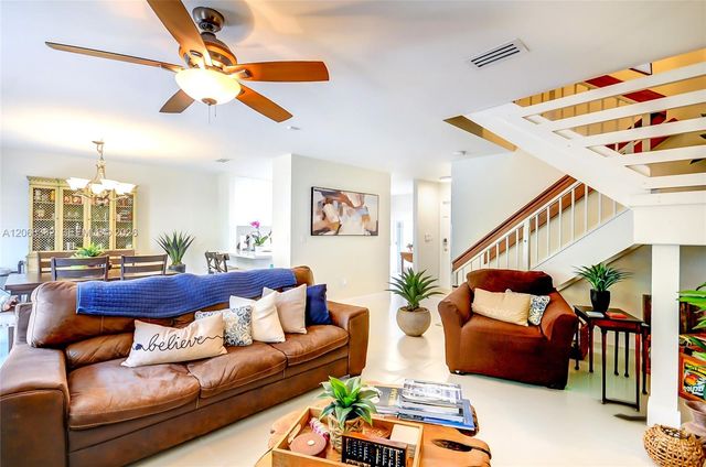 10237 NW 52nd Lane 10237, Doral, FL 33178