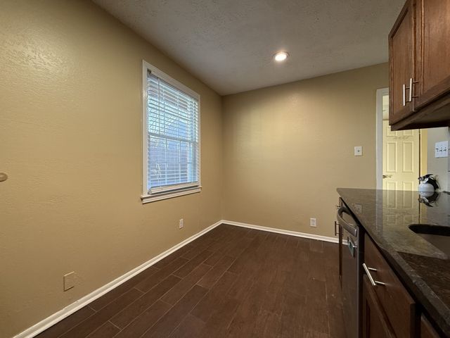 924 Boscobel St Apt 4, Nashville, TN 37206