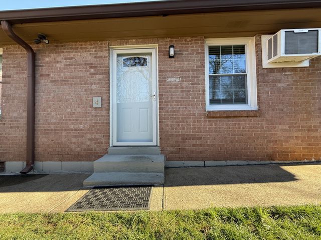 924 Boscobel St Apt 4, Nashville, TN 37206