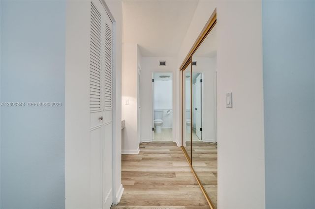 4770 NW 21st St 208, Lauderhill, FL 33313