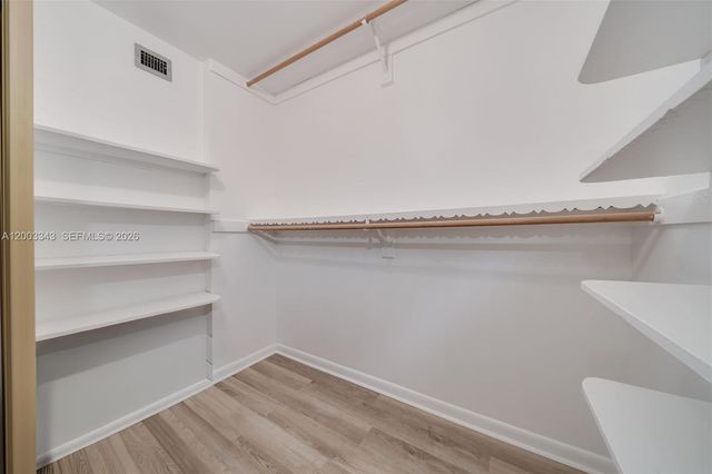 4770 NW 21st St 208, Lauderhill, FL 33313