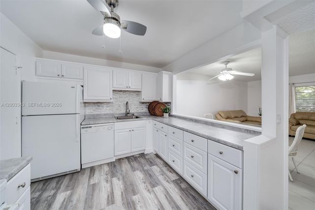 4770 NW 21st St 208, Lauderhill, FL 33313