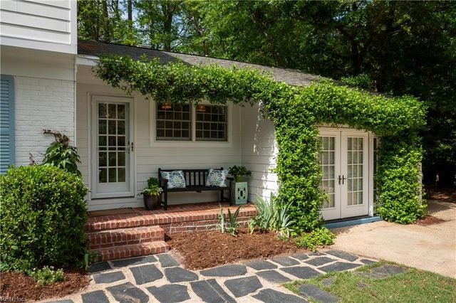 420 Susan Constant DR, Virginia Beach, VA 23451