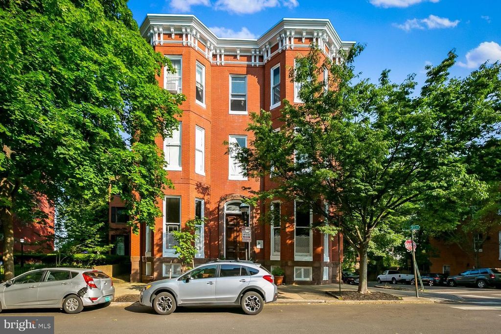 Image 1 of property listing at 159 W LANVALE ST #5, Baltimore, MD 21217