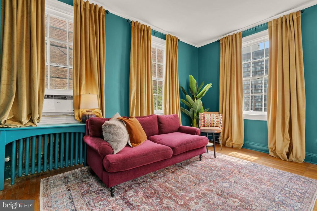 Image 10 of property listing at 159 W LANVALE ST #5, Baltimore, MD 21217