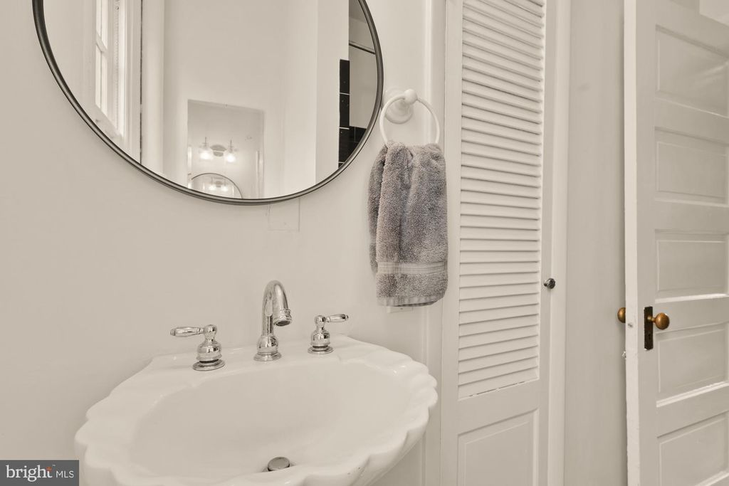 Image 23 of property listing at 159 W LANVALE ST #5, Baltimore, MD 21217