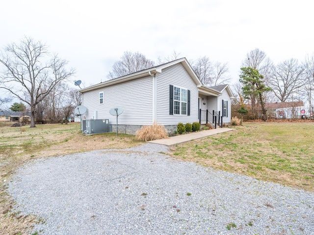 255 Walnut St, Greenbrier, TN 37073
