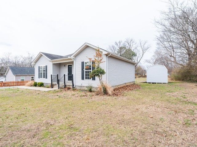 255 Walnut St, Greenbrier, TN 37073