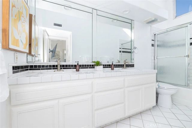 1720 W Oceanfront B, Newport Beach, CA 92663