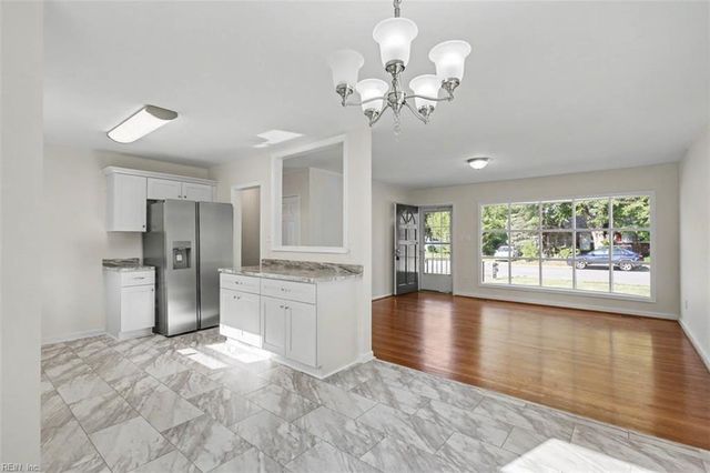 129 Lynnhaven DR, Hampton, VA 23666