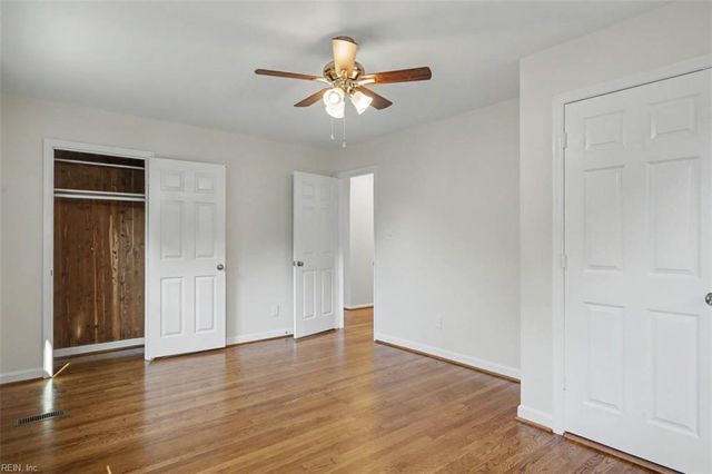 129 Lynnhaven DR, Hampton, VA 23666
