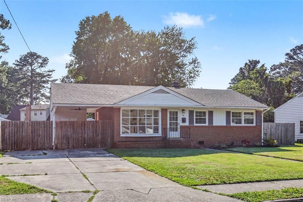 129 Lynnhaven DR, Hampton, VA 23666