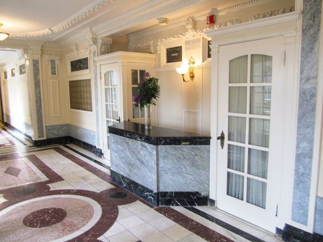1514 Beacon 36, Brookline, MA 02446