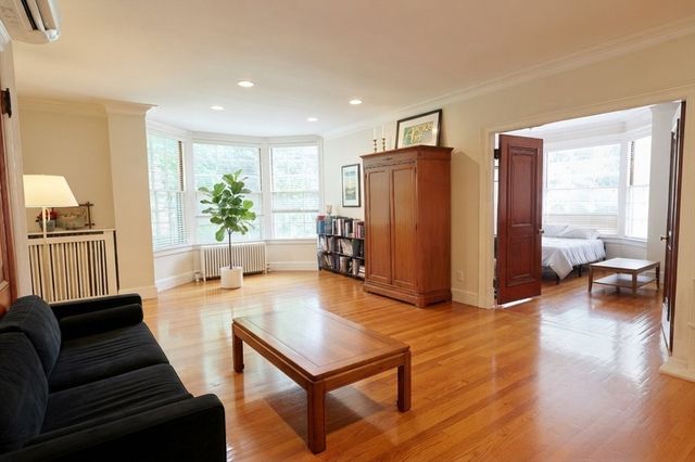1514 Beacon 36, Brookline, MA 02446
