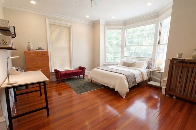 1514 Beacon 36, Brookline, MA 02446