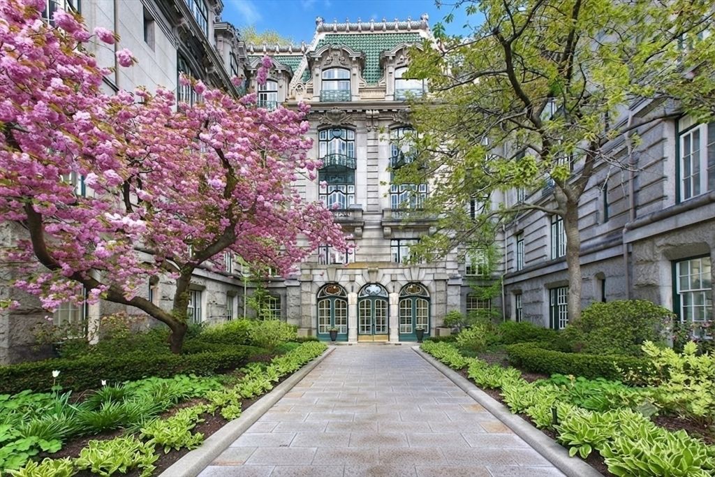 1514 Beacon 36, Brookline, MA 02446