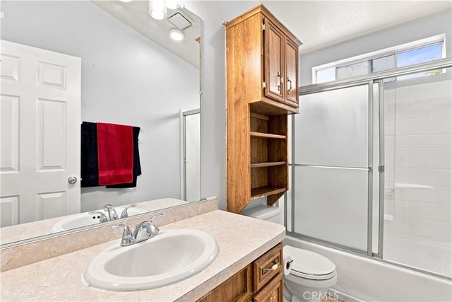 1241 N East St 96, Anaheim, CA 92805