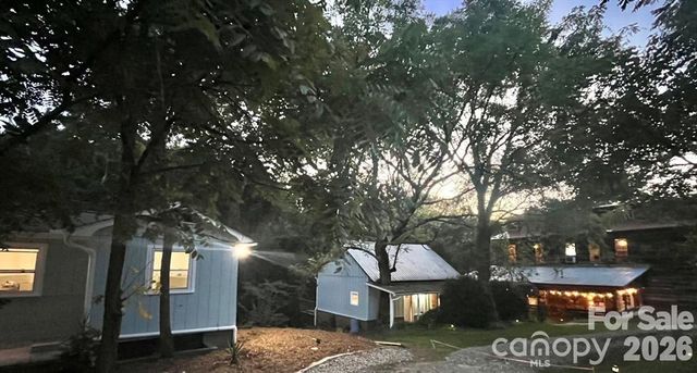 9 & 1 Old Mill Lane, Weaverville, NC 28787