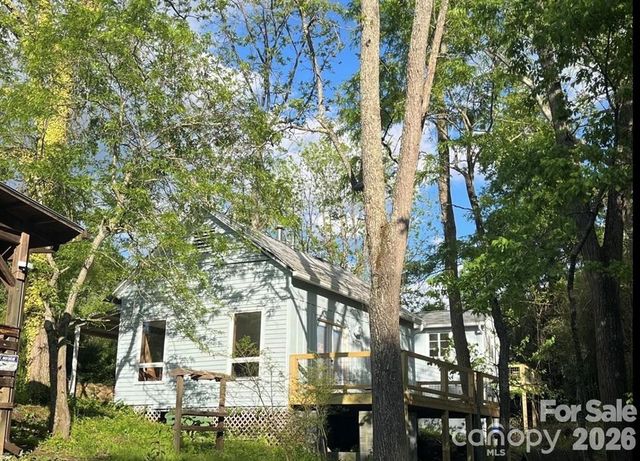 9 & 1 Old Mill Lane, Weaverville, NC 28787