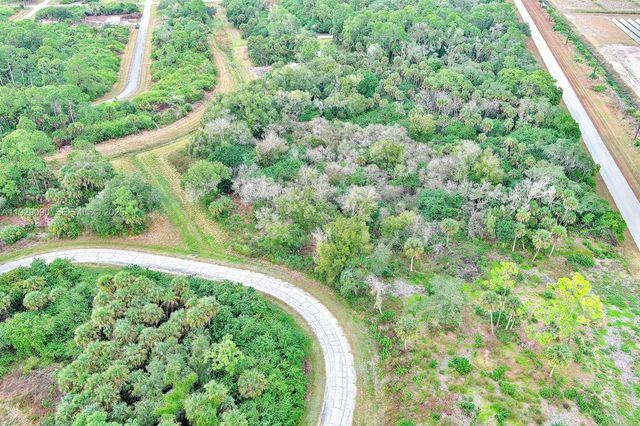 173 CAROUSEL AVE, La Belle, FL 33935