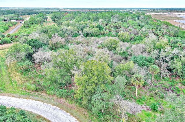 173 CAROUSEL AVE, La Belle, FL 33935