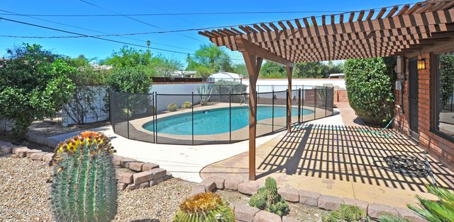 5842 E 4th Street, Tucson, AZ 85711