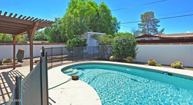 5842 E 4th Street, Tucson, AZ 85711