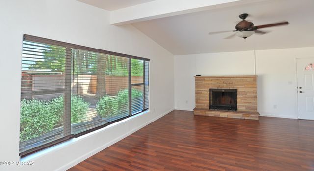 5842 E 4th Street, Tucson, AZ 85711