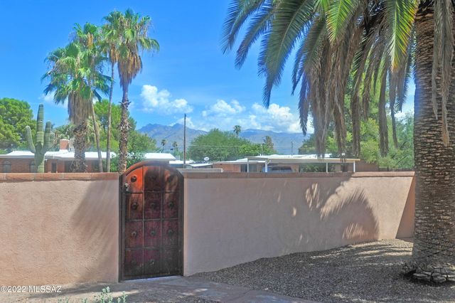 5842 E 4th Street, Tucson, AZ 85711