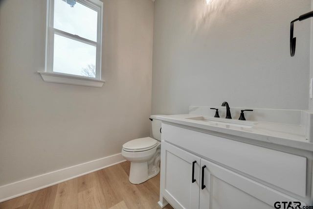 606 Prince Ln, Tyler, TX 75704