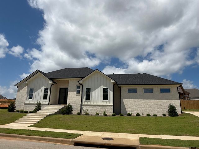 606 Prince Ln, Tyler, TX 75704