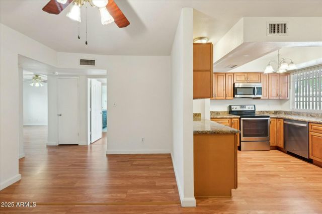 1845 W CITRUS Way, Phoenix, AZ 85015