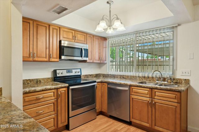 1845 W CITRUS Way, Phoenix, AZ 85015