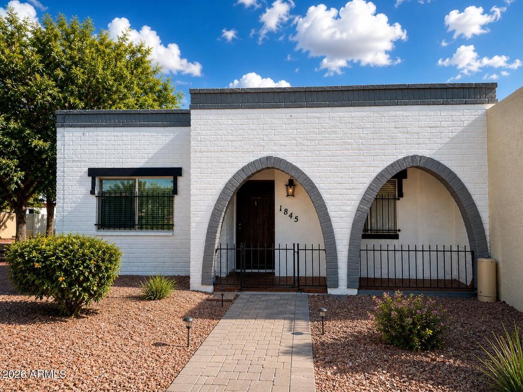 1845 W CITRUS Way, Phoenix, AZ 85015