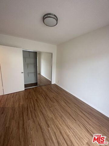 1620 Brockton Avenue 15, Los Angeles, CA 90025