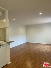 1620 Brockton Avenue 15, Los Angeles, CA 90025