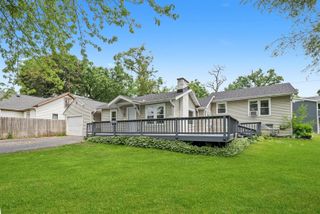 23951 N Lakeside Drive, Lake Zurich, IL 60047
