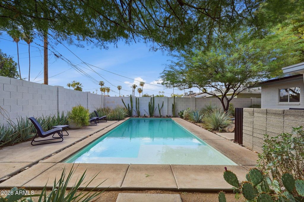 6819 E MONTEREY Way, Scottsdale, AZ 85251 — photo 2