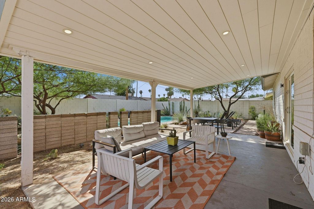 6819 E MONTEREY Way, Scottsdale, AZ 85251 — photo 3