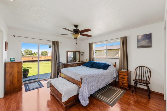 24106 Railroad Ave, Otis Orchards, WA 99027